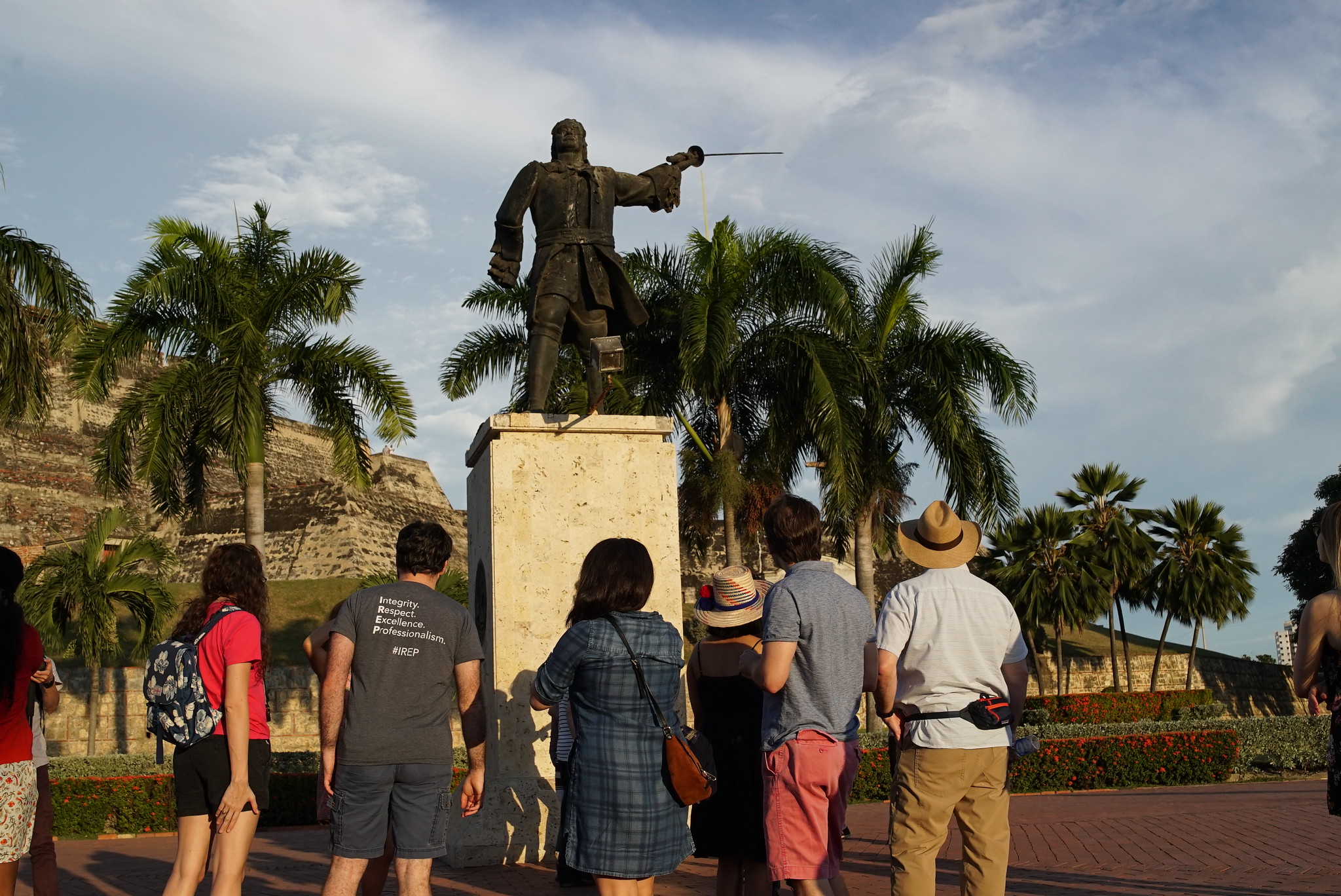 Students Looking At Statue On Global Field Experience Trip