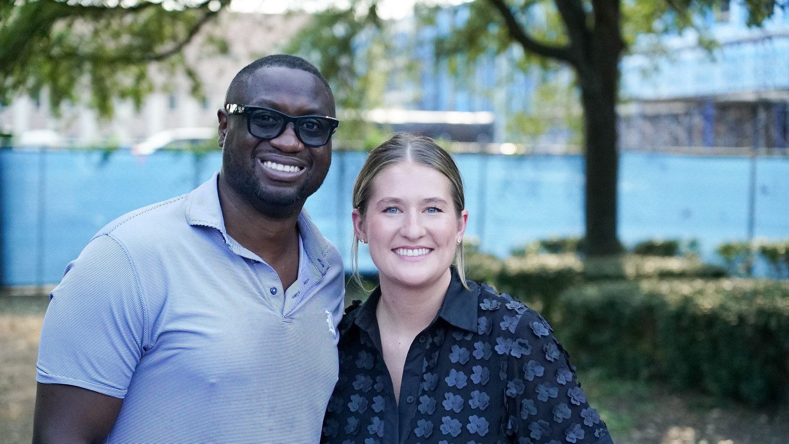Rice MBA students outside
