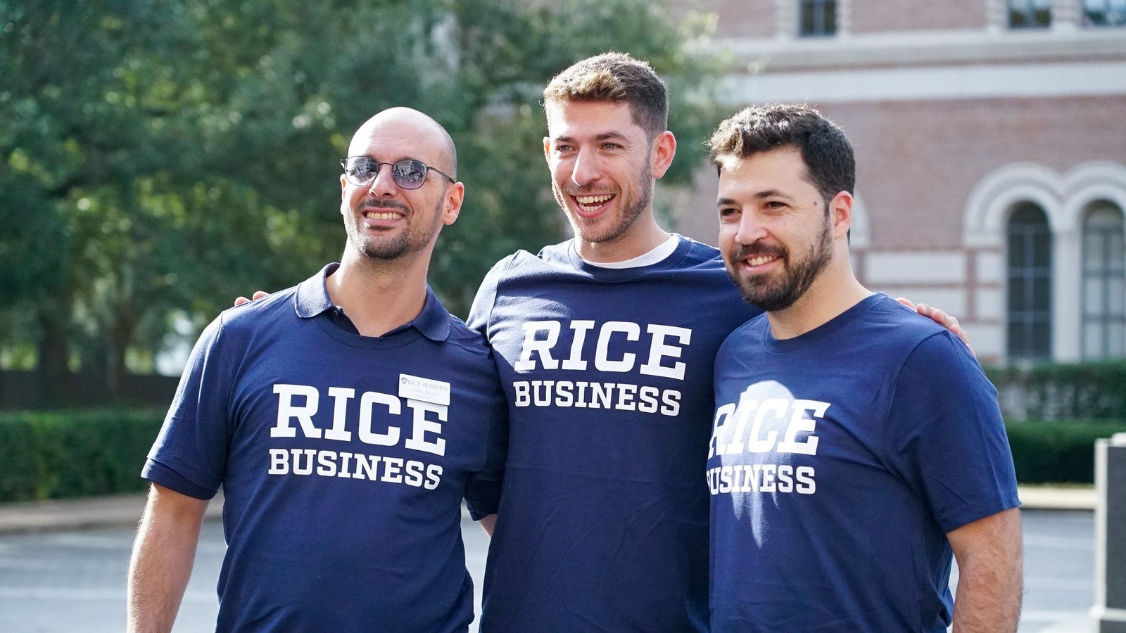 Rice MBA students outside