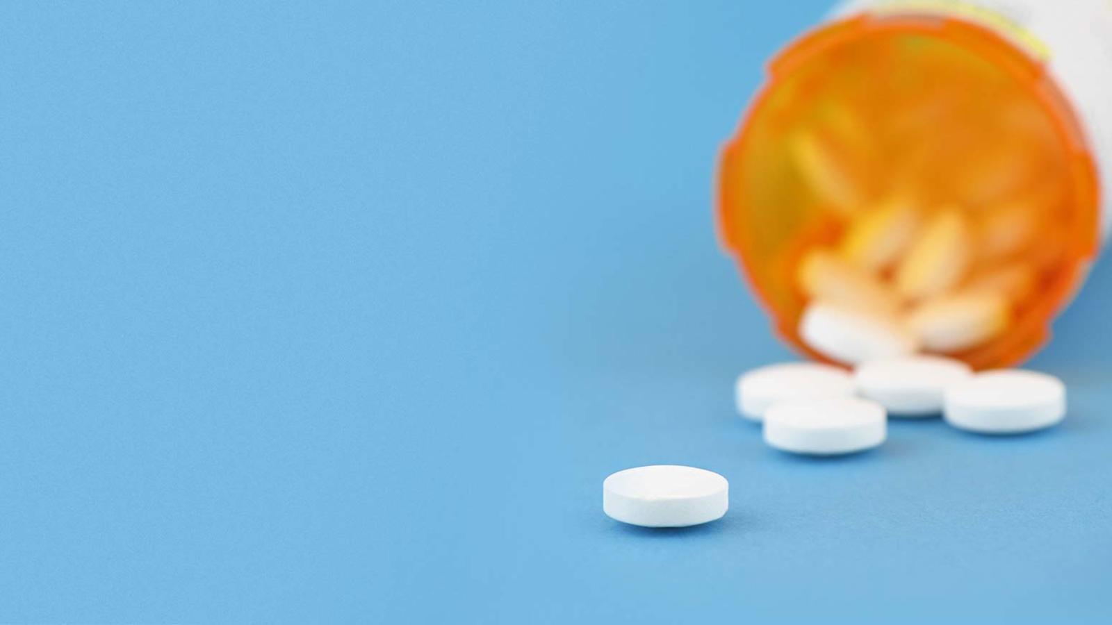 Does Negative Info About Prescription Drugs Impact A Doctor S Decision Prescribe It Rice Business Wisdom