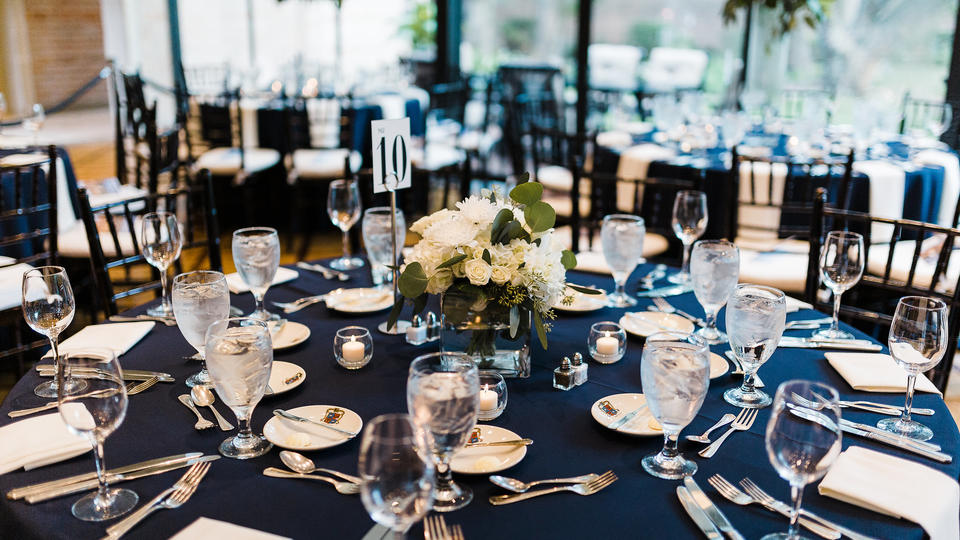 Table at the Rice Business Alumni Awards