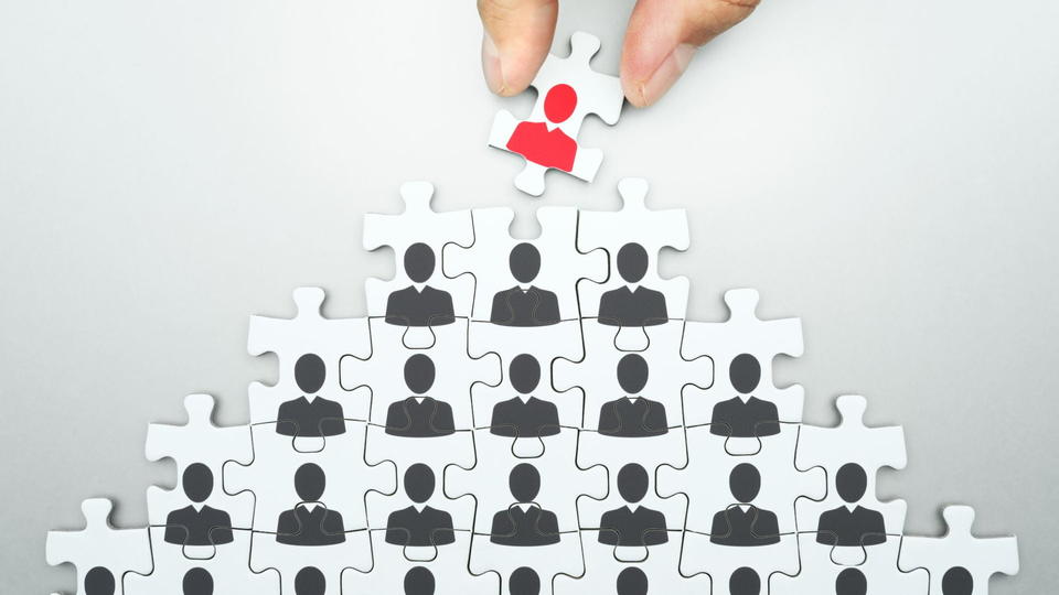 CEOs with unconventional strategies