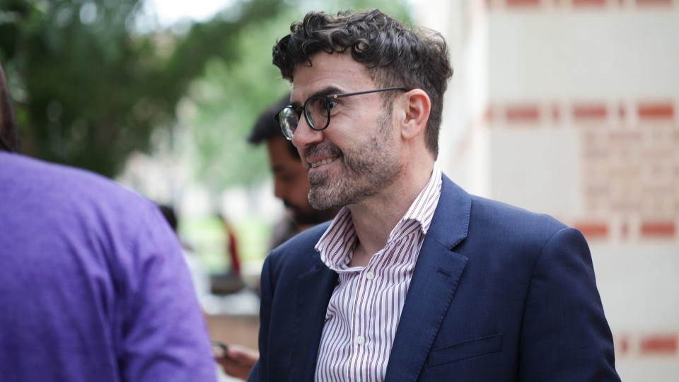 Professor Tolga Tezcan