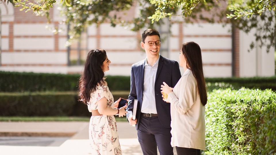 Professor Alessandro Piazza with Rice MBA students