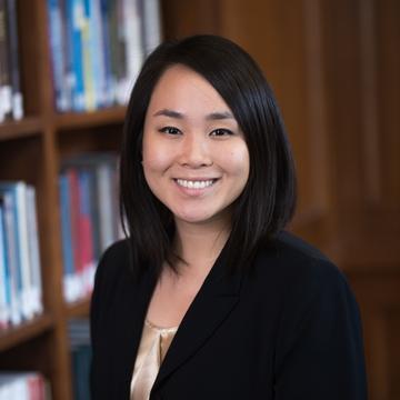 Cynthia Liang Headshot