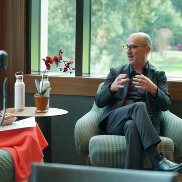 Stephen Cassell, architect of Virani Hall, on the Rice Business podcast