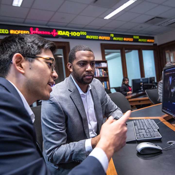 MBA students in the Rice Business Finance Center