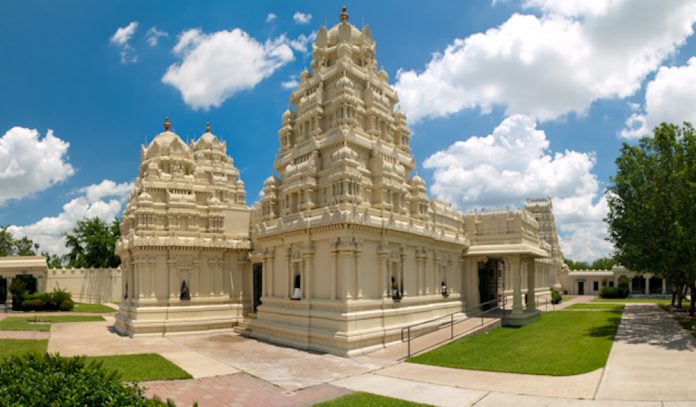 Sri Meenakshi Temple (photo courtesy of Sri Meenakshi Devasthanam)